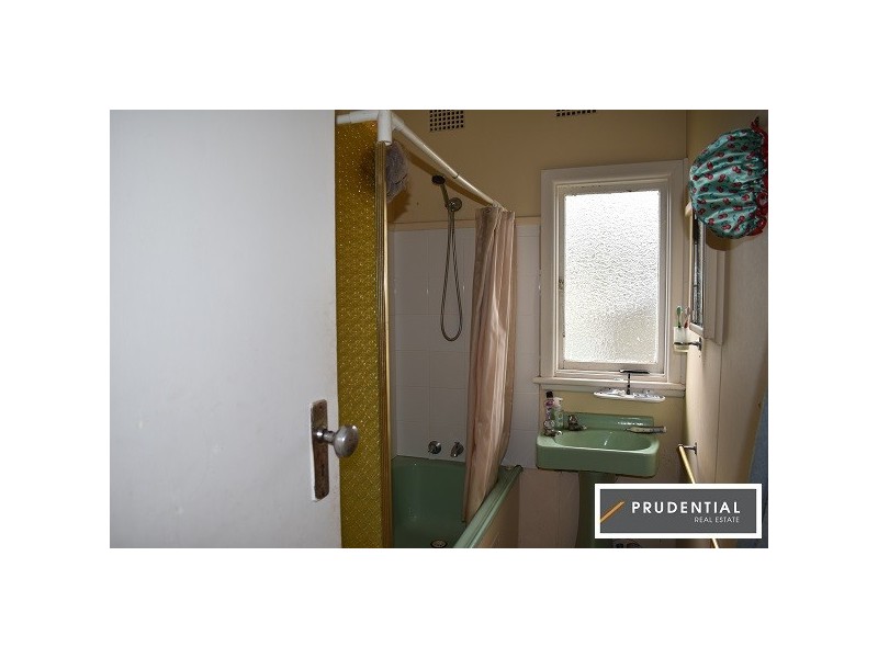 30 Dunbeir Avenue, Lurnea NSW 2170