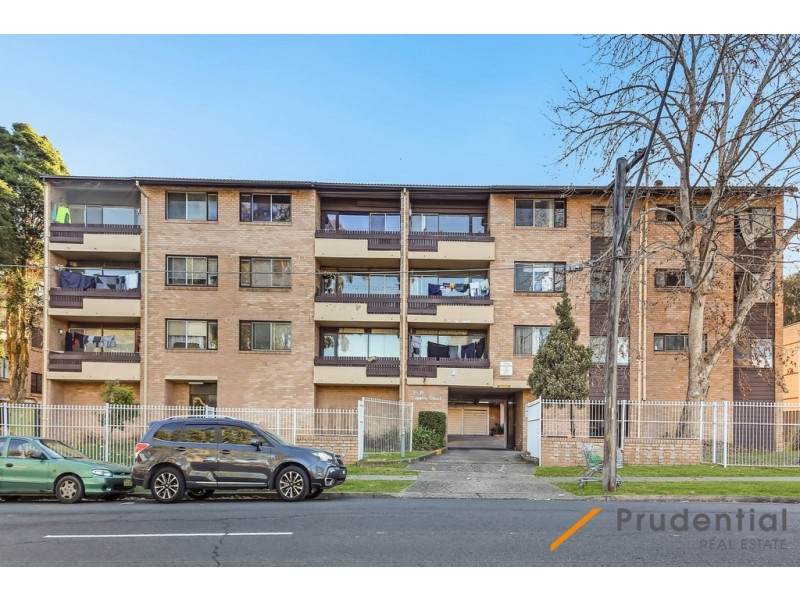 2/31-35 Forbes Street, Warwick Farm NSW 2170