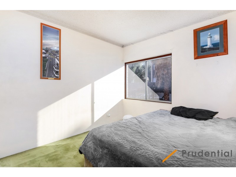 2/31-35 Forbes Street, Warwick Farm NSW 2170