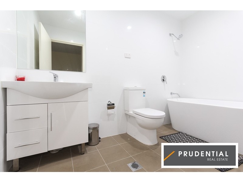 12/1 Browne Parade, Liverpool NSW 2170