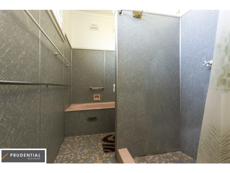 36 Hill Road, Lurnea NSW 2170