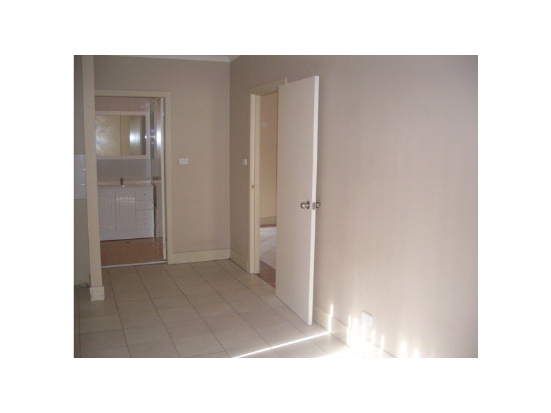 33 Atkinson St, Liverpool NSW 2170