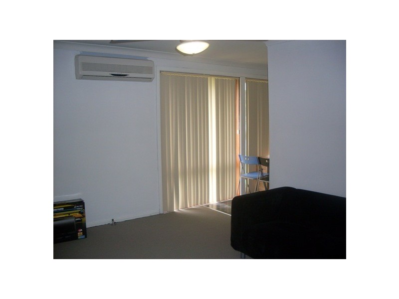 10 Huon Cres, Holsworthy NSW 2173