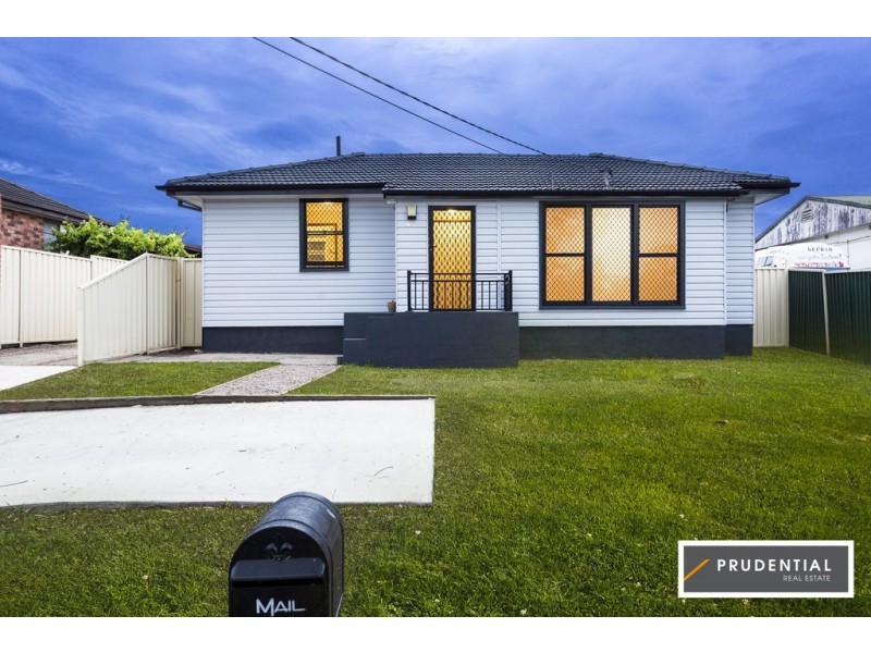 12 Bare Avenue, Lurnea NSW 2170