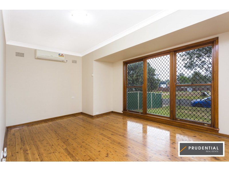 12 Bare Avenue, Lurnea NSW 2170