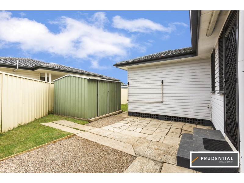 12 Bare Avenue, Lurnea NSW 2170