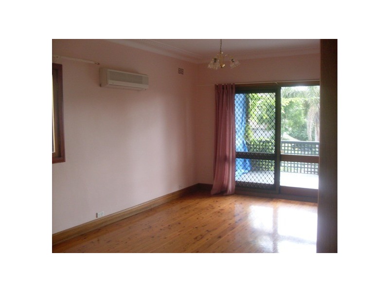 33 Atkinson St, Liverpool NSW 2170