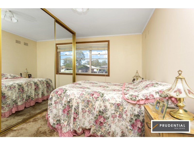 2 Sadleir Ave, Sadleir NSW 2168