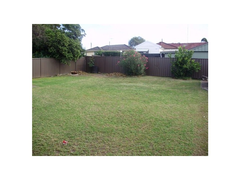 17 Lyndley St, Busby NSW 2168