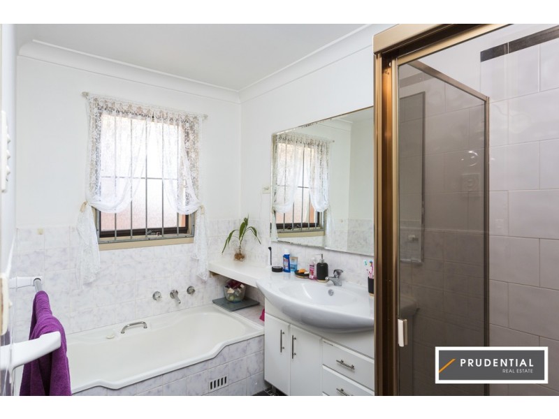 19 Tallowwood Avenue, Casula NSW 2170