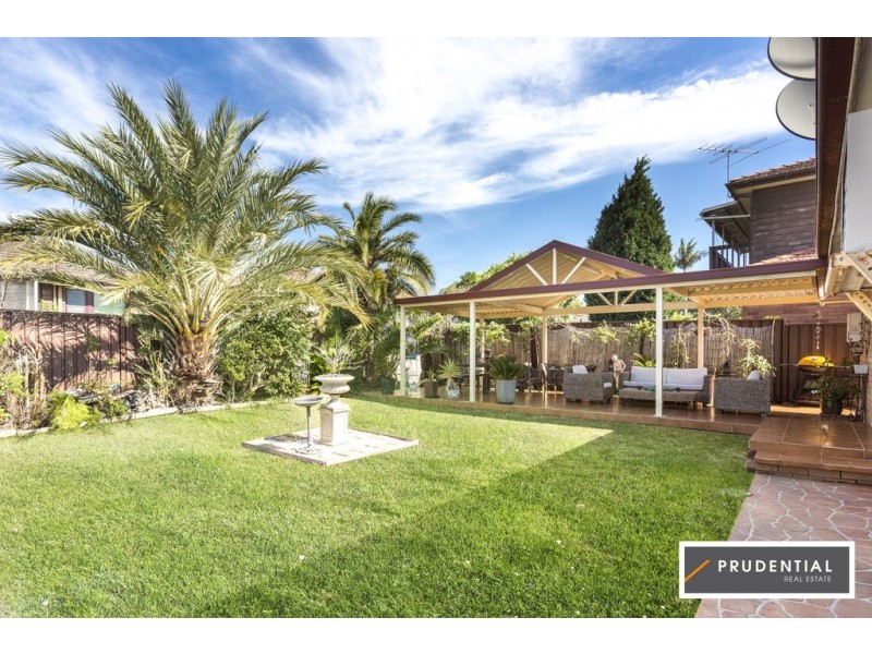 19 Tallowwood Avenue, Casula NSW 2170