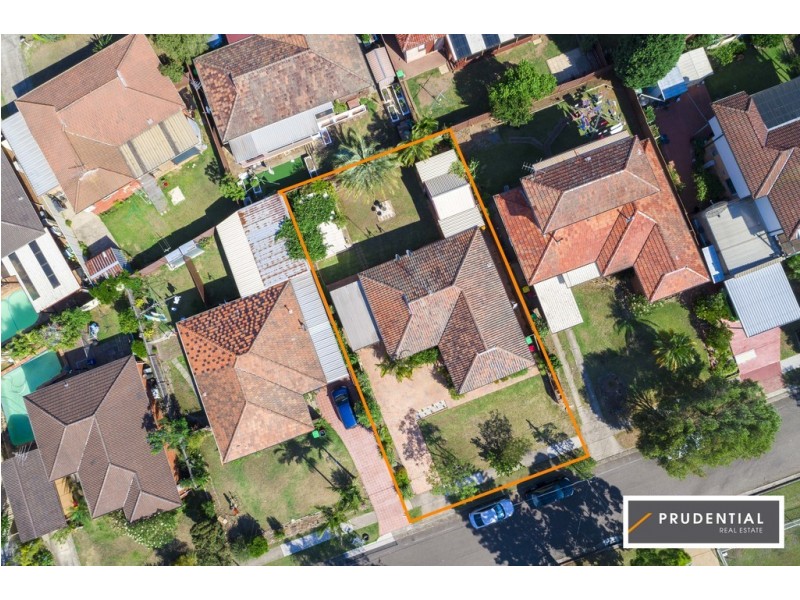 19 Tallowwood Avenue, Casula NSW 2170