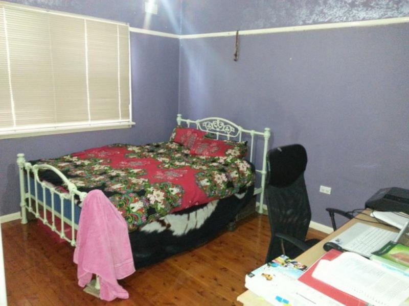 3 McGowen Cres, Liverpool NSW 2170