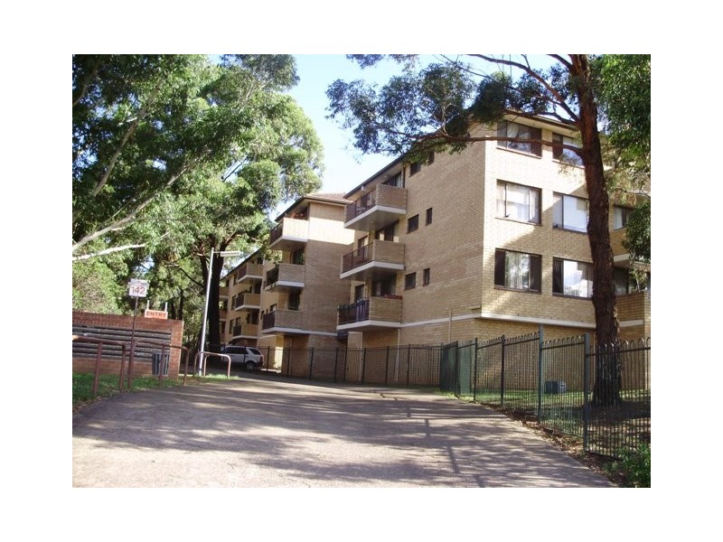 51/142 Moore St, Liverpool NSW 2170