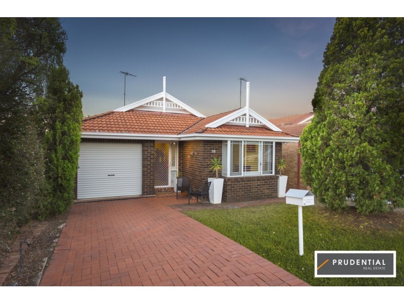 38 Lyndhurst Court, Wattle Grove NSW 2173