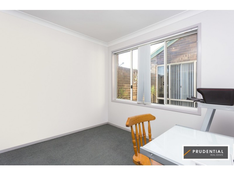 38 Lyndhurst Court, Wattle Grove NSW 2173