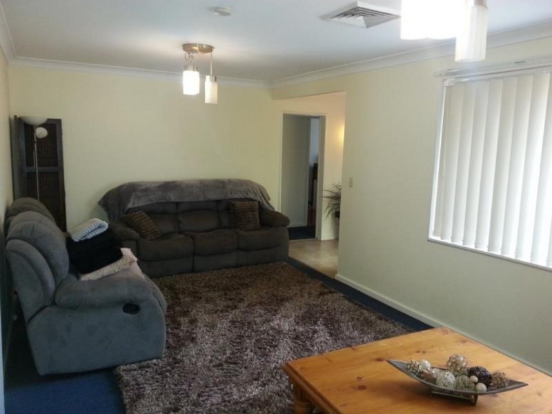 71 Renton Ave, Moorebank NSW 2170