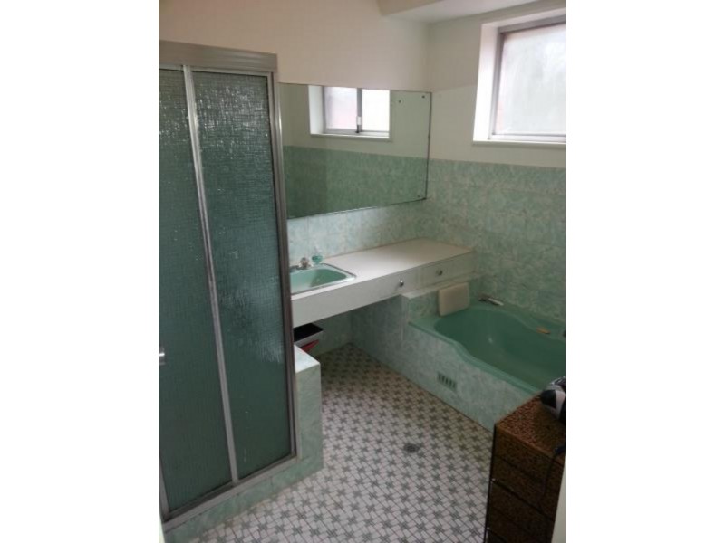 71 Renton Ave, Moorebank NSW 2170