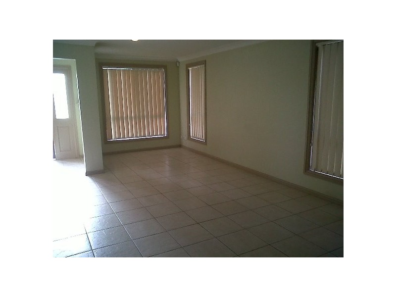 8B  Timbillica Close, Prestons NSW 2170