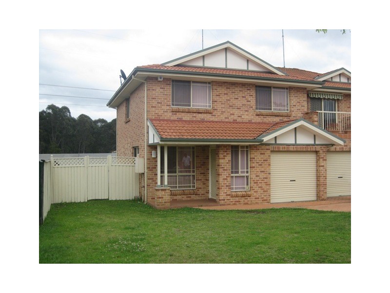 36a Whitsundays Cct, Green Valley NSW 2168