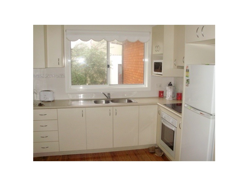 1/34 Kurrajong St, Windang NSW 2528