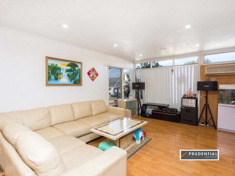 125 Medley Avenue, Liverpool NSW 2170