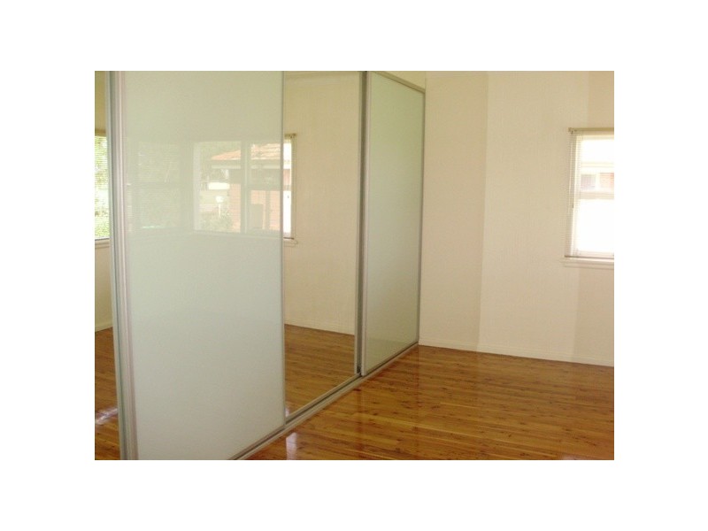 38 Reserve Rd, Casula NSW 2170