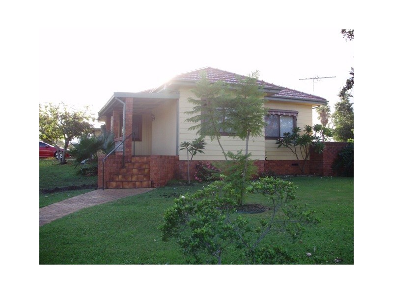 1 Mainsbridge Ave, Liverpool NSW 2170