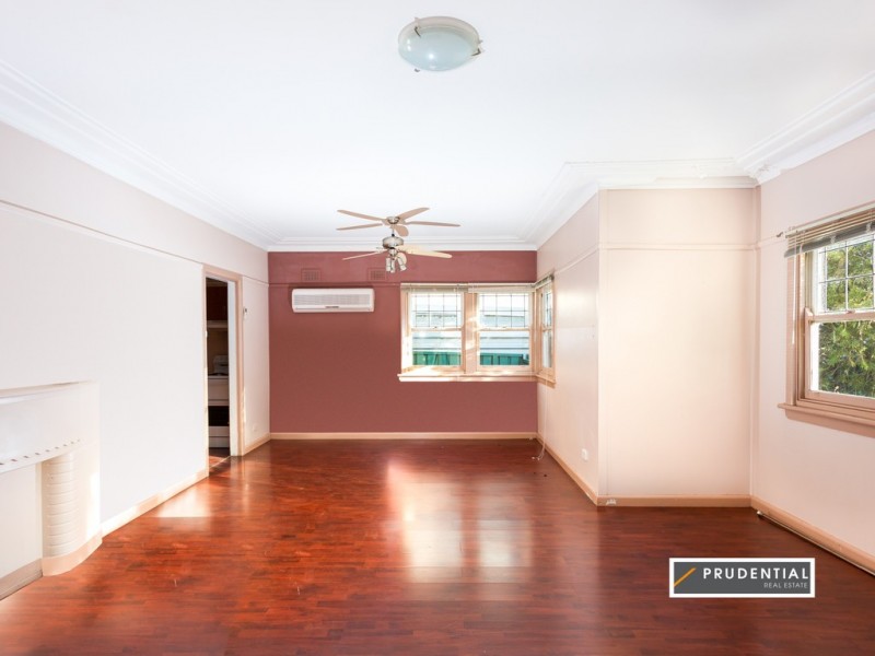 22 Twenty Seventh Avenue, West Hoxton NSW 2171