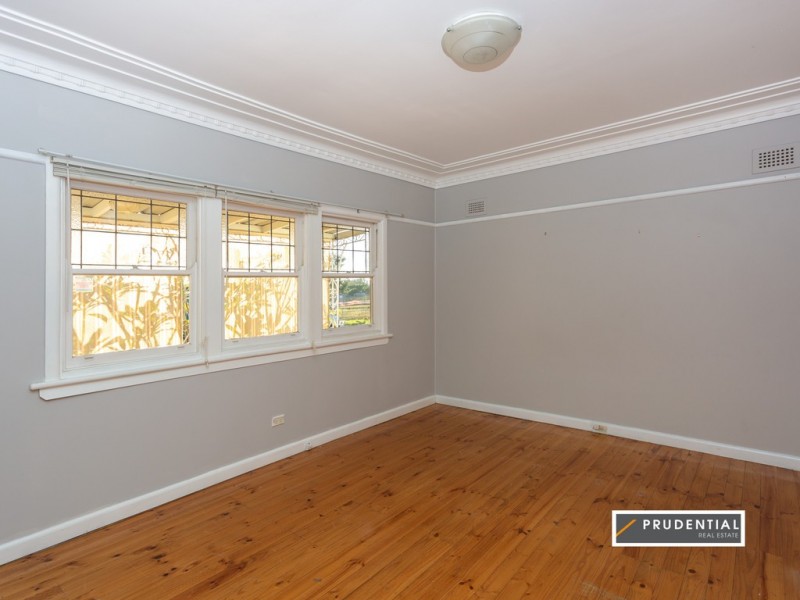 22 Twenty Seventh Avenue, West Hoxton NSW 2171