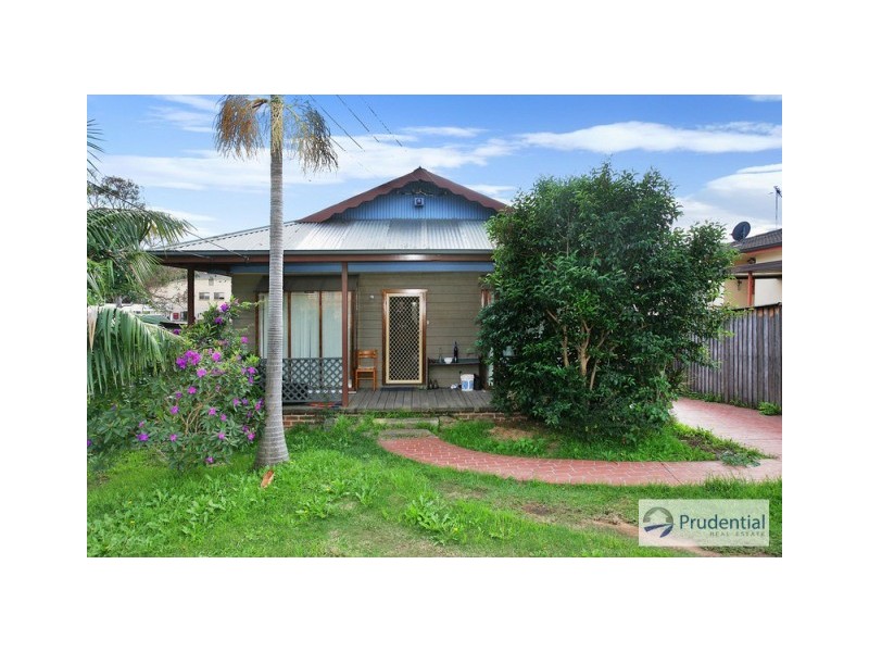 33 Atkinson St, Liverpool NSW 2170