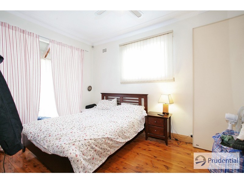 33 Atkinson St, Liverpool NSW 2170