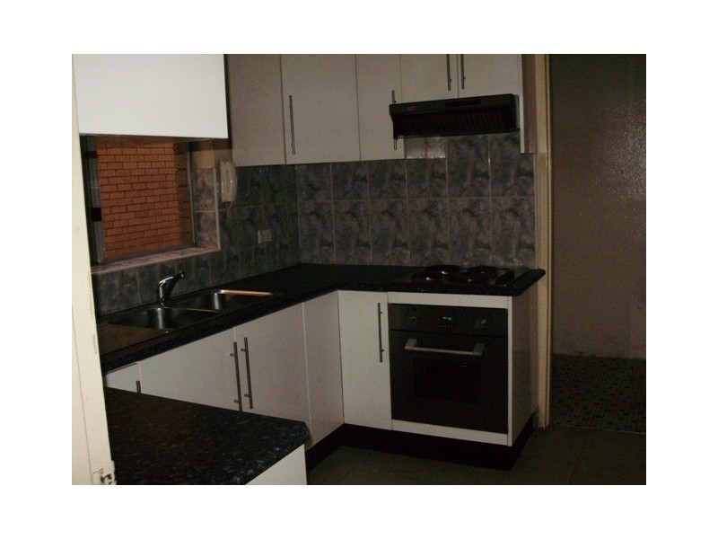 2/31 Speed St, Liverpool NSW 2170