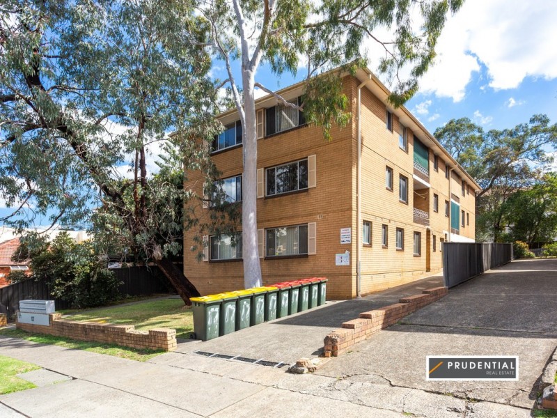 8/17 Forbes Street, Warwick Farm NSW 2170