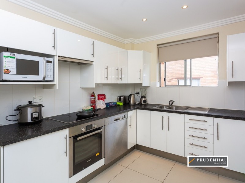 8/17 Forbes Street, Warwick Farm NSW 2170