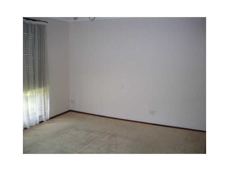 10 Dorrigo Ave, Hoxton Park NSW 2171