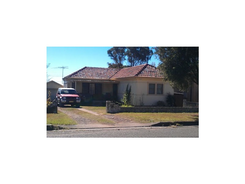 3 Blackwood Ave, Casula NSW 2170