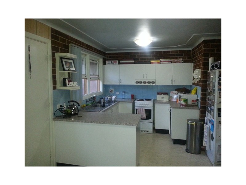 1 Bratsell St, Moorebank NSW 2170