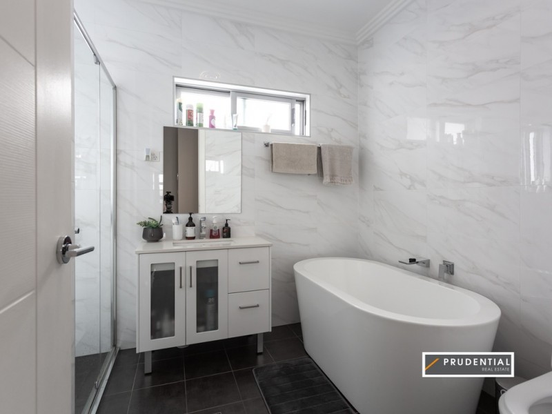 5a Ashcroft Avenue, Casula NSW 2170