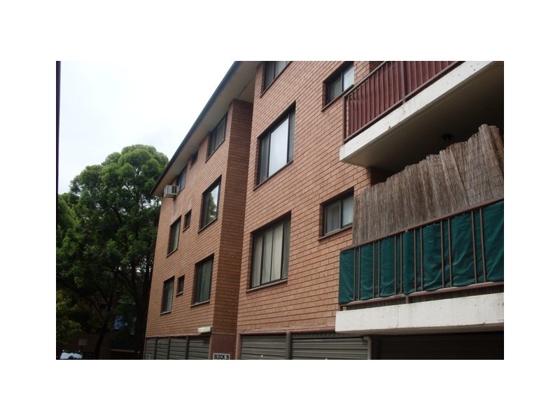 30/142 Moore St, Liverpool NSW 2170