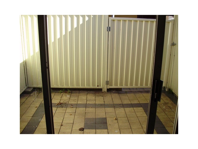 20B Roslyn St, Liverpool NSW 2170