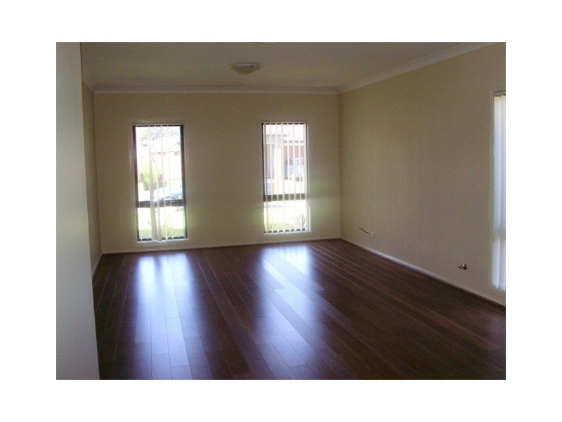 39 WillowBank Cr, Canley Vale NSW 2166