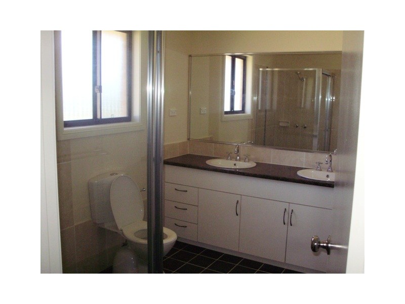 39 WillowBank Cr, Canley Vale NSW 2166