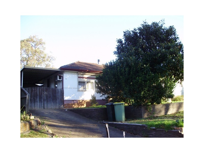 14 Dampier Cr, Fairfield West NSW 2165