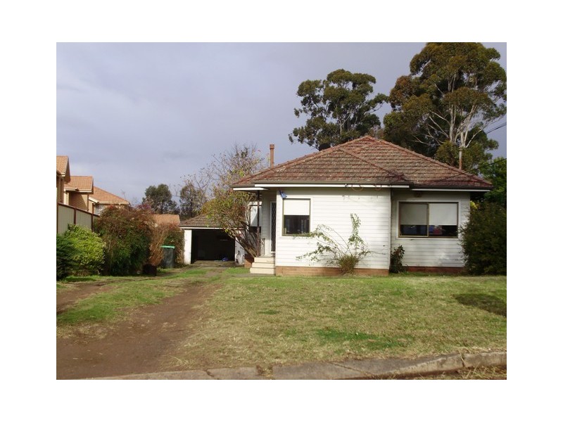 10 Tobruk Ave, Liverpool NSW 2170