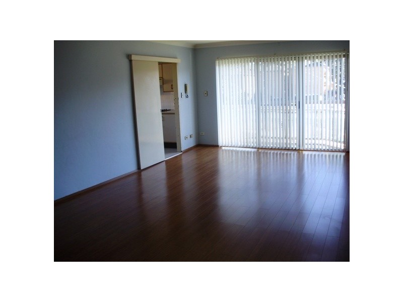 10/3 Riverpark Drive, Liverpool NSW 2170