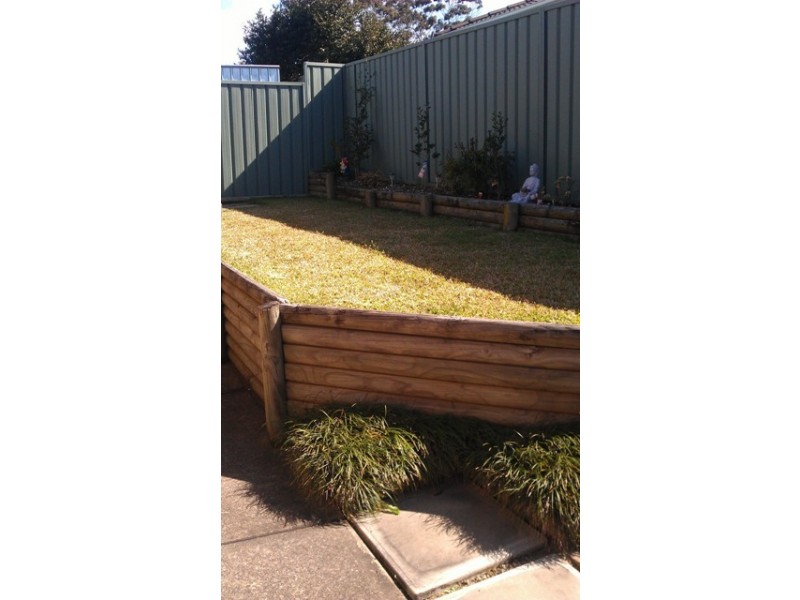 2/19 Azalea Pl, Macquarie Fields NSW 2564