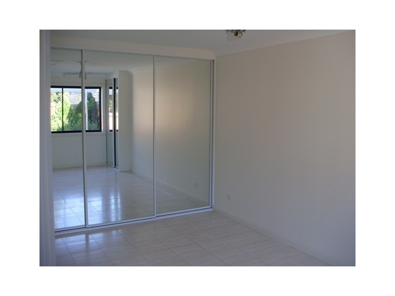 36 Anzac Mews, Wattle Grove NSW 2173