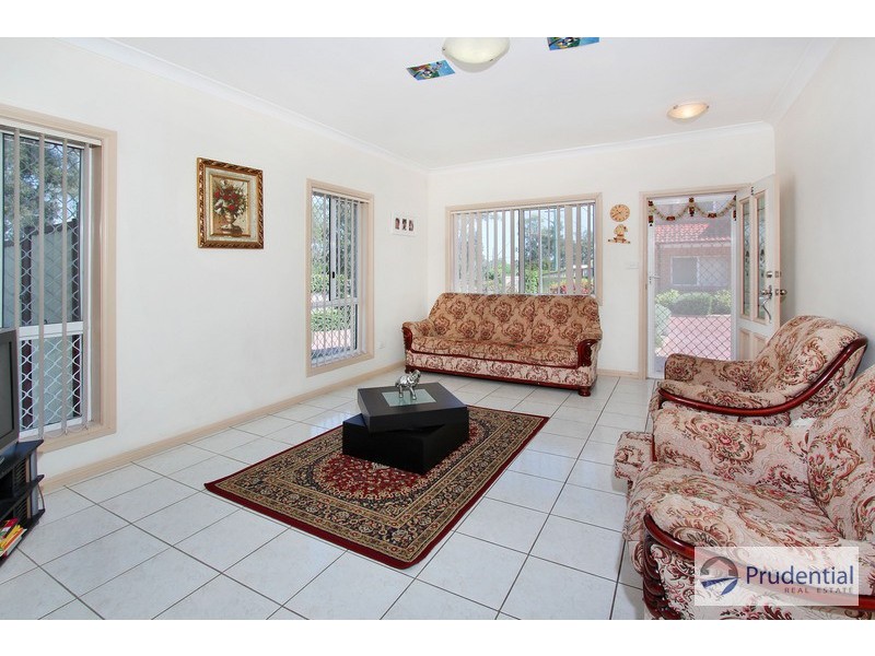 8/200 Heathcote Rd, Hammondville NSW 2170