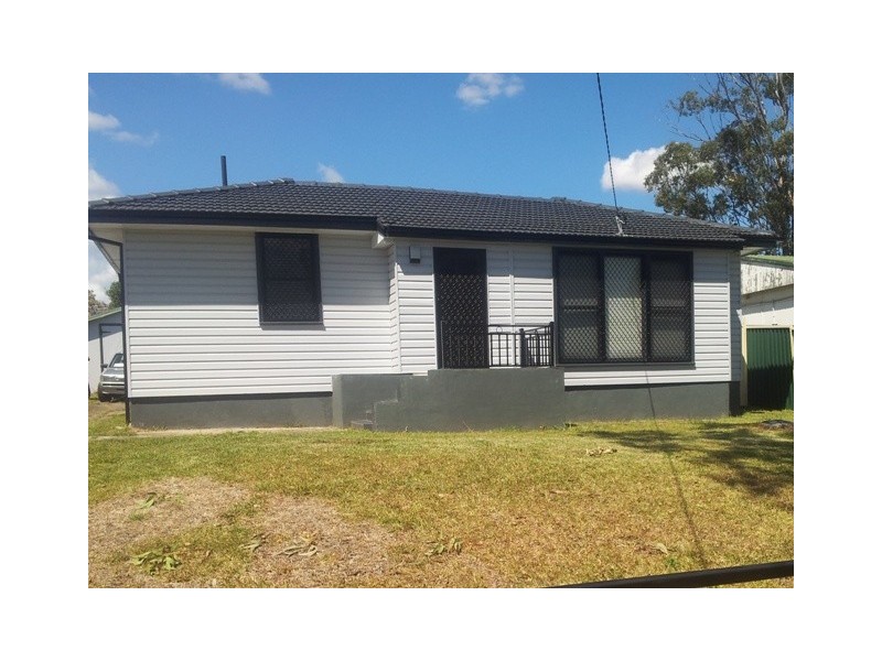 12 Bare Ave, Lurnea NSW 2170